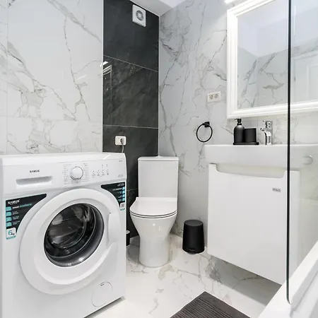 Διαμέρισμα 122 *