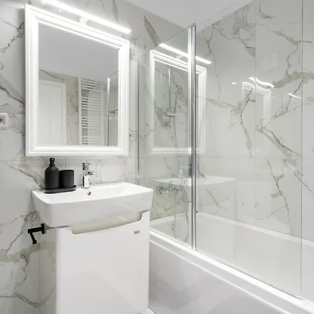 122 Διαμέρισμα *